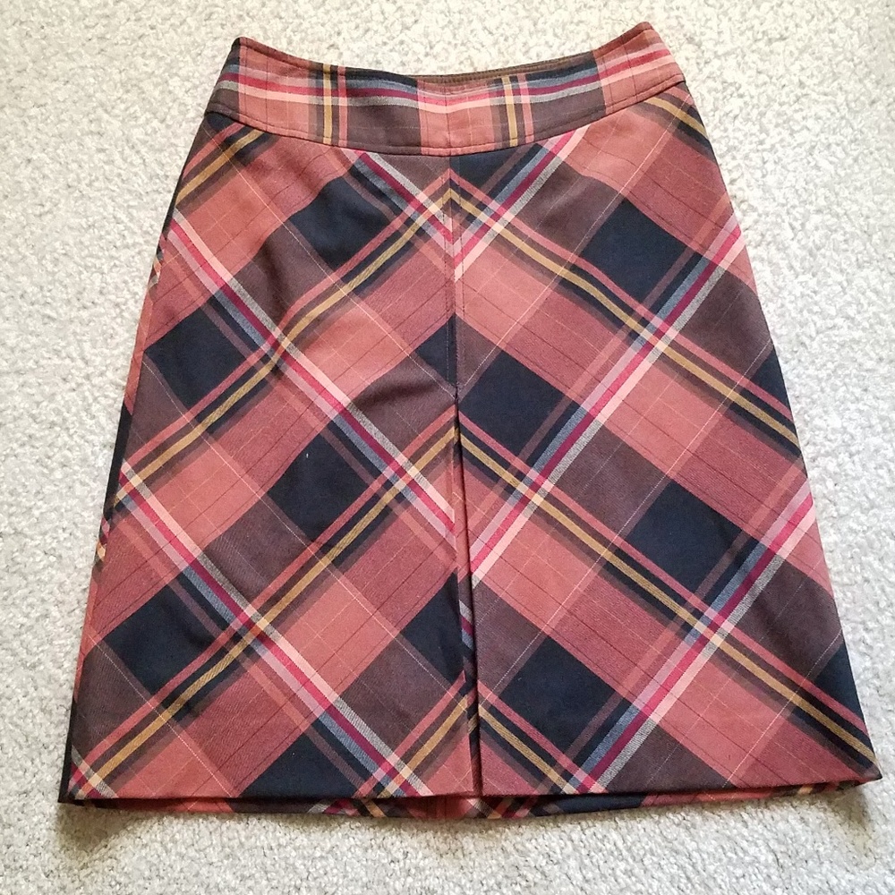 The Limited front pleat skirt size 4